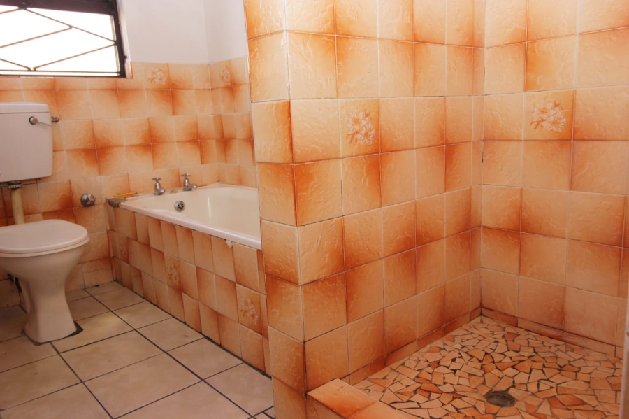 4 Bedroom Property for Sale in Hillview Western Cape